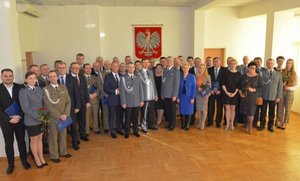 Komendanci, policjanci, pracownicy KPP Jarosław oraz zaproszeni goście