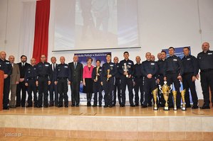 Nagrodzeni w IX Finale Ogólnopolskich Zawodów Policjantów Dzielnicowych „Dzielnicowy Roku”. Foto: policja.pl