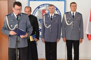 Kadra kierownicza podkarpackiej Policji podczas ślubowania.