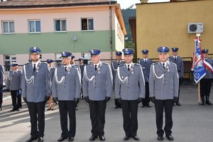 odznaczeni policjanci KPP w Ustrzykach Dolnych
