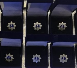 biegli z laboratorium kryminalistycznego w Rzeszowie podczas uroczystości nadania uprawnień wraz nadinspektorem Kamilem Brachą