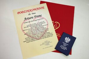 Dyplom i legitymacja Honorowego Dawcy Krwi
