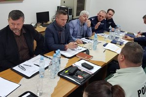 Uczestnicy spotkania podsumowującego polsko-słowackie patrole policyjne