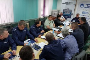 Uczestnicy spotkania podsumowującego polsko-słowackie patrole policyjne