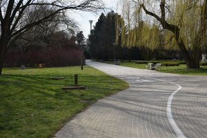 Policjanci dbający o bezpieczeństwo