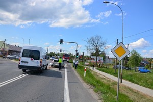 ul. Floriańska w Iwoniczu, miejsce zderzenie się trzech pojazdów.