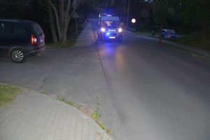 radiowóz na miejscu zdarzenia drogowego w Krośnie