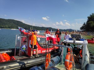 Działania policjantów na Jeziorze Solińskim