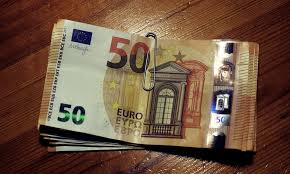 pieniądze 1015 euro