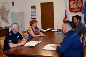 Komendant Wojewódzki wraz z uczestnikami spotkania