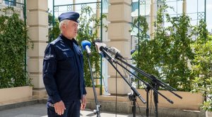 Komendant Wojewódzki podczas przemawiania na konferencji