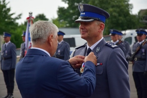 Funkcjonariusze podczas Święta Policji na placu apelowym Oddziału Prewencji Policji.