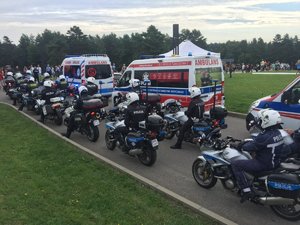 Policjanci na starcie Tour de Pologne Amatorów