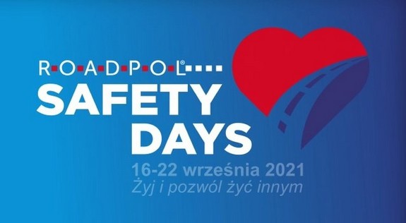 logo kampanii proflliaktycznej na niebieskim tle napis roadpol safety days w elemnetm grafiki czerwonego serca