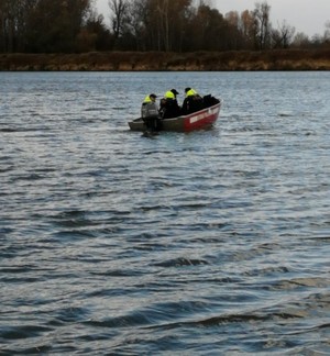 Prowadzenie działąń poszukiwawczych wspólnie na wodzie