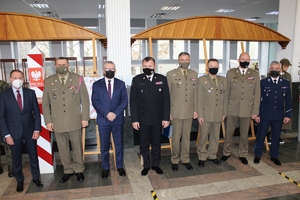 Przedstawiciele służb mundurowych