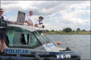 Inauguracja &quot;Kręci mnie bezpieczeństwo nad wodą&quot;
Policjanci promowali nad Jeziorem Tarnobrzeskim bezpieczne zachowania nad wodą.