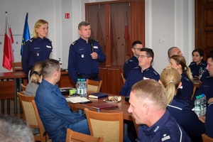 Policjanci podczas szkolenia w auli komendy wojewódzkiej