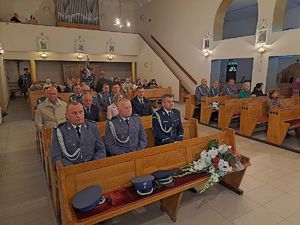 Uroczysta msza święta tarnobrzeskich policjantów i pracowników Policji.