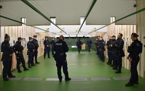 rozpoczęcie ćwiczeń na strzelnicy KPP w Lesku
