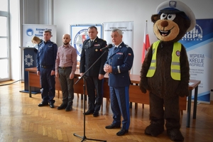 Nagrodzeni w konkursie podczas uroczystego wręczenia nagród.