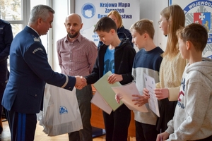 Nagrodzeni w konkursie podczas uroczystego wręczenia nagród.