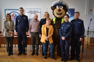 Nagrodzeni w konkursie podczas uroczystego wręczenia nagród.