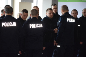 policjanci podczas noworocznego spotknia
