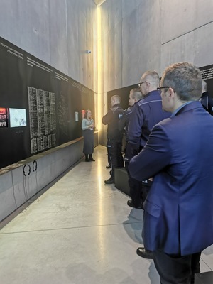Seminarium dla policjantów w Muzeum w Markowej z okazji Międzynarodowego Dnia Praw Człowieka