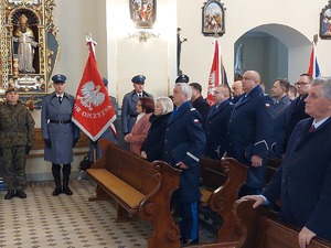 Odsłonięcie pomnika żołnierzy AK w Brzostku