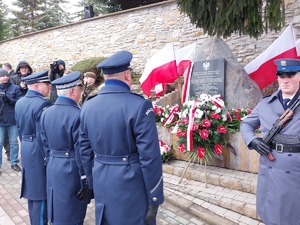 Odsłonięcie pomnika żołnierzy AK w Brzostku