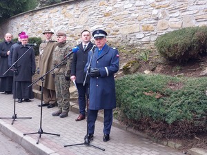 Odsłonięcie pomnika żołnierzy AK w Brzostku