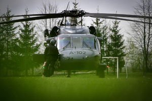 Policyjni kontrterroryści podczas ćwiczeń