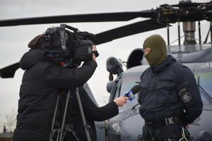 Policyjni kontrterroryści podczas ćwiczeń