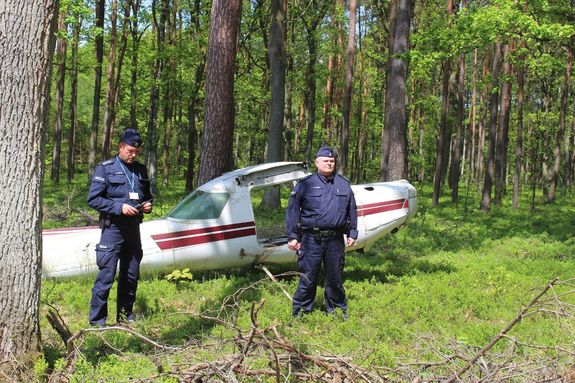 Ćwiczenia taktyczno - specjalne służb w gminie Gorzyce. Zderzenie się pojazdów powietrznych