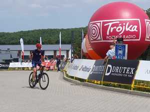 zdjęcia przedstawiają uczestników- kolarzy podczas przejazdów w wyścigu &amp;quot; Orlen Lang Team Race.