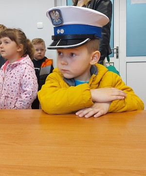 Dzieci z policjantami z województwa podkarpackiego