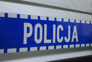 N zdjęciu napis policja.
