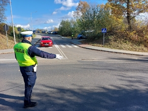 policjanci w czasie akcji Wszystkich świętych