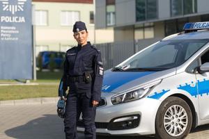 Policjantki i pracownice policji w czasie pracy