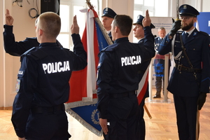 Policjanci podczas ślubowania w auli Komendy Wojewódzkiej Policji w Rzeszowie.