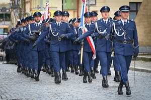 Policjanci i zaproszeni goście podczas Święta Policji w Rzeszowie