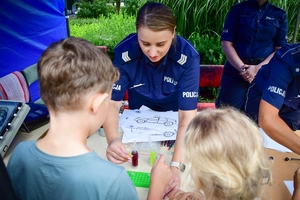 Policjanci i zaproszeni goście podczas Święta Policji w Rzeszowie