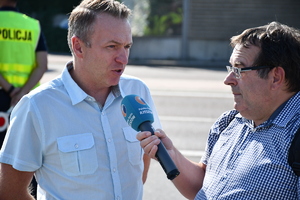 Działania podkarpackich policjantów na drodze krajowej nr 94 w Krasnem  w ramach akcji ROADPOL Safety Days