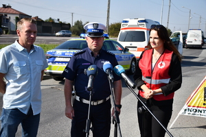 Działania podkarpackich policjantów na drodze krajowej nr 94 w Krasnem  w ramach akcji ROADPOL Safety Days