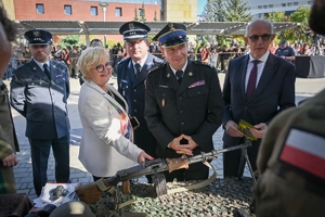 Zaproszeni goście i uczestnicy XI Podkarpackiego Młodzieżowego Święto Bezpieczeństwa Wewnętrznego