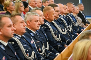 Uczestnicy uroczystości - wśród nich podkarpaccy policjanci