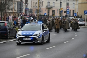 Uczestnicy uroczystości Narodowego Święta Niepodległości w Rzeszowie podczas obchodów.