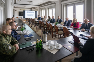 zdjęcia z posiedzenia Zespołu oraz konferencji prasowej