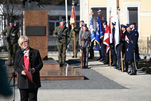 Na Placu Farnym w Rzeszowie odbyły się obchody 106. Rocznicy Śmierci płk. Leopolda Lisa-Kuli. Pod pomnikiem odczytany został Apel Pamięci, oddano salwę honorową, a delegacje złożyły wieńce i wiązanki kwiatów. W uroczystości uczestniczył Komendant Wojewódzki Policji w Rzeszowie insp. Andrzej Patrzałek